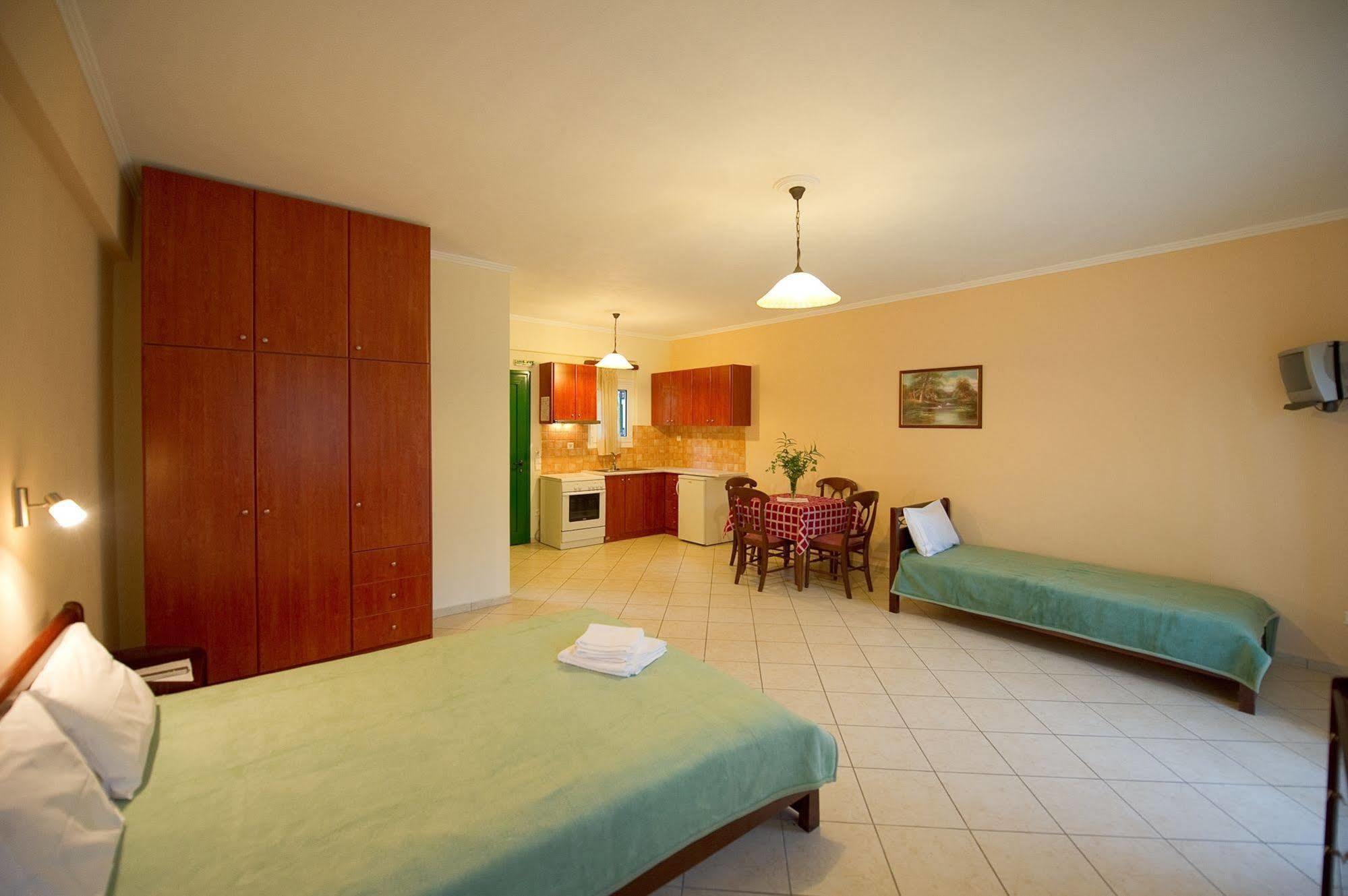 Oasis Exclusive Aparthotel Párga Kültér fotó